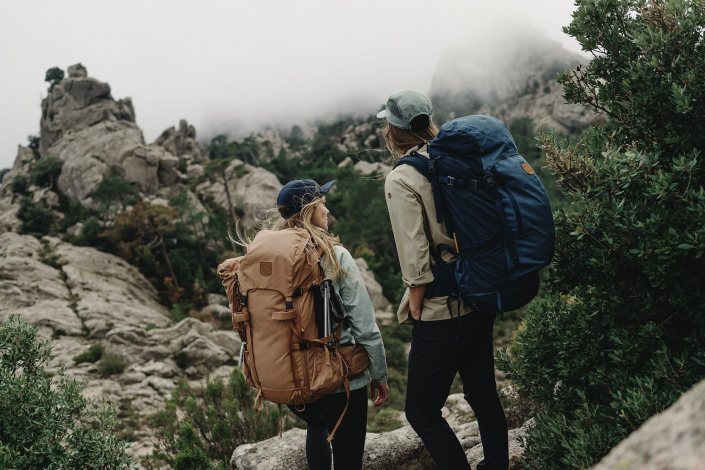 Mood_SS23_SilvanoZeiter_Corsica_6249_EXP_2028-02-01